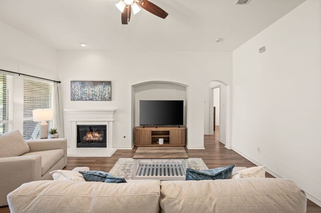 4633 Dwarf Nettle Drive, Fort Worth, TX 76244