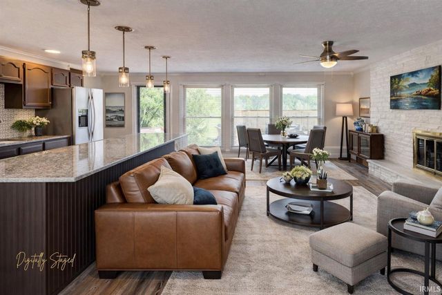 1120 Crawford B, Bedford, IN 47421