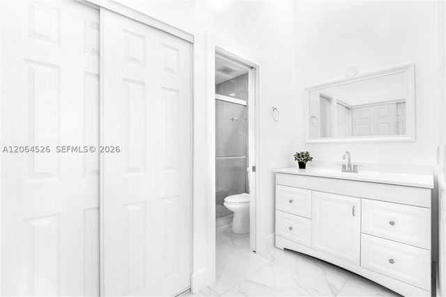 6742 NW 188th Ter 6742, Hialeah, FL 33015