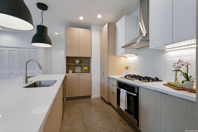 402 Everest, San Antonio, TX 78209