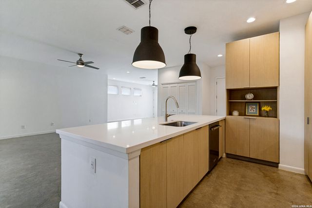 402 Everest, San Antonio, TX 78209