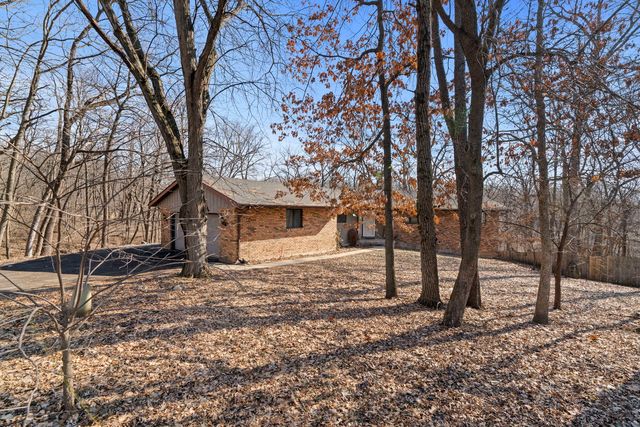 6466 Thorncrest Drive, Rockford, IL 61109