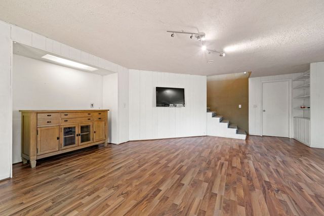 6466 Thorncrest Drive, Rockford, IL 61109