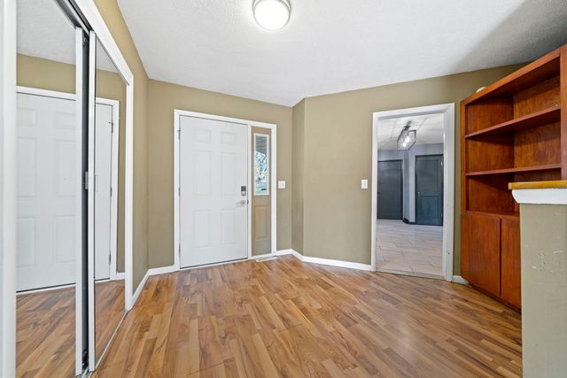 6466 Thorncrest Drive, Rockford, IL 61109