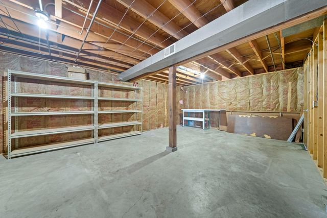 6466 Thorncrest Drive, Rockford, IL 61109