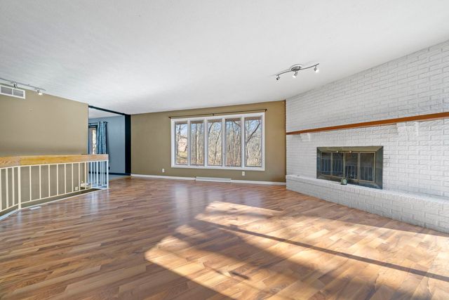 6466 Thorncrest Drive, Rockford, IL 61109