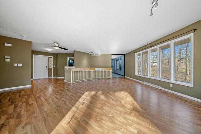 6466 Thorncrest Drive, Rockford, IL 61109