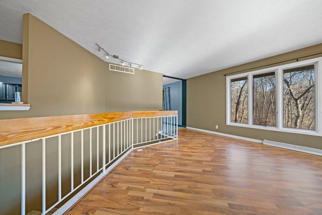 6466 Thorncrest Drive, Rockford, IL 61109