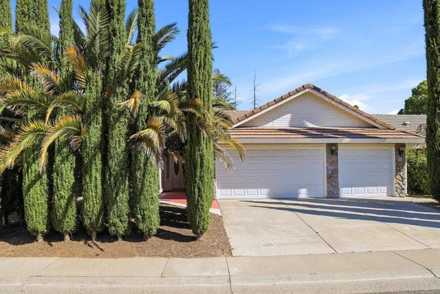 8947 Giant Panda Drive, Sacramento, CA 95829