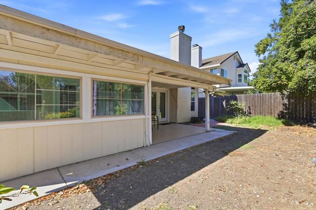 8947 Giant Panda Drive, Sacramento, CA 95829