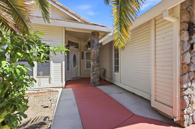 8947 Giant Panda Drive, Sacramento, CA 95829