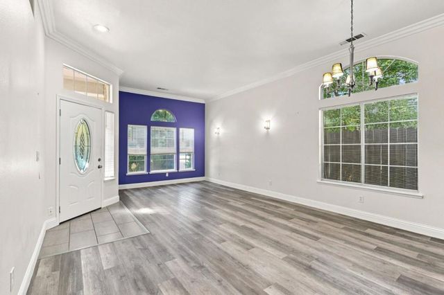 8947 Giant Panda Drive, Sacramento, CA 95829