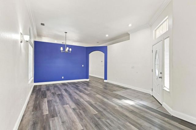 8947 Giant Panda Drive, Sacramento, CA 95829