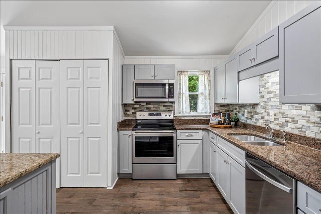 261 N YATES RD, Memphis, TN 38120