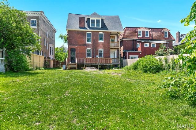 5109 Waterman Boulevard, St Louis, MO 63108