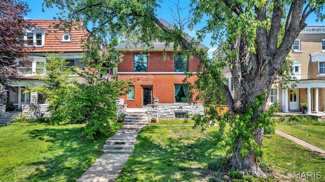 5109 Waterman Boulevard, St Louis, MO 63108