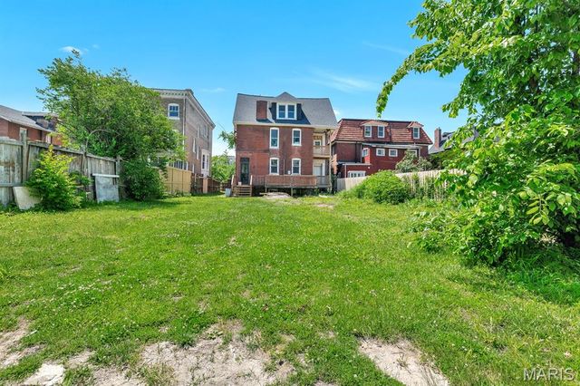 5109 Waterman Boulevard, St Louis, MO 63108