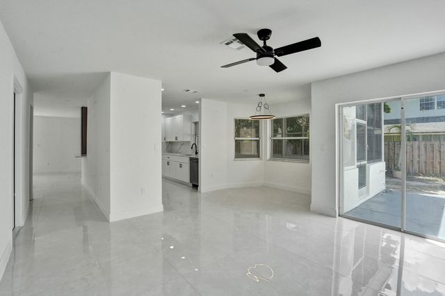 9740 SW 14TH Street, Pembroke Pines, FL 33025