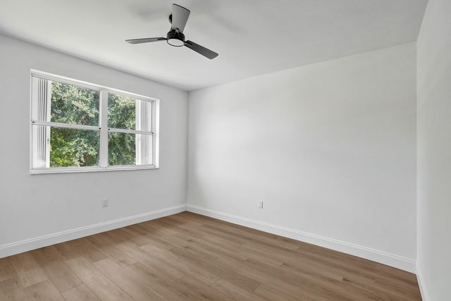 9740 SW 14TH Street, Pembroke Pines, FL 33025