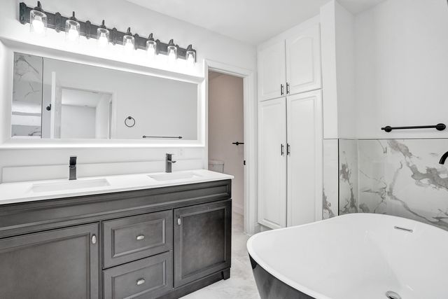 9740 SW 14TH Street, Pembroke Pines, FL 33025