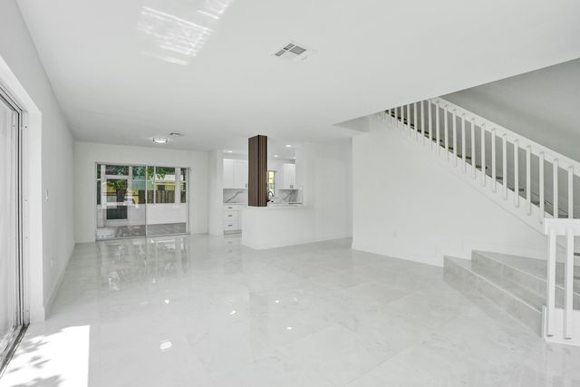 9740 SW 14TH Street, Pembroke Pines, FL 33025