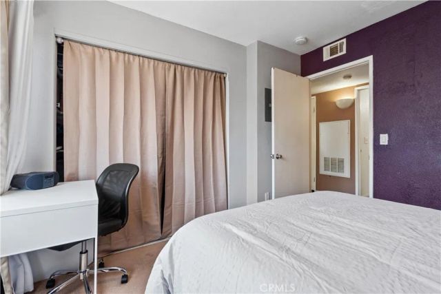 21305 Nandina Lane 201, Newhall, CA 91321