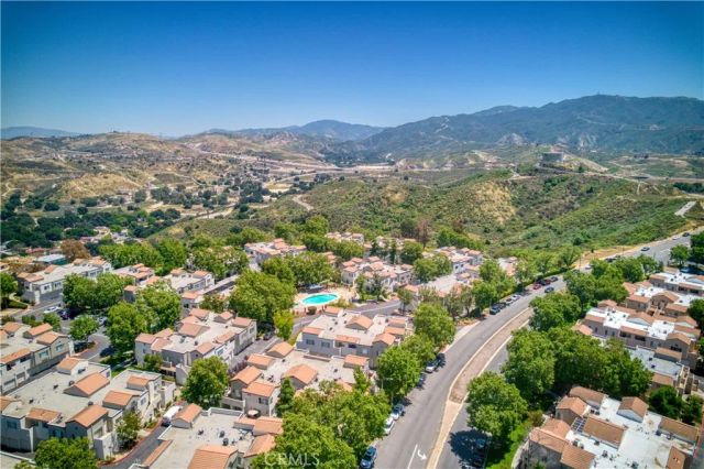 21305 Nandina Lane 201, Newhall, CA 91321
