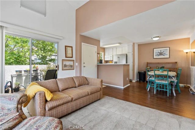 21305 Nandina Lane 201, Newhall, CA 91321