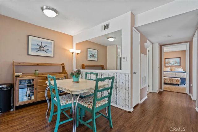 21305 Nandina Lane 201, Newhall, CA 91321
