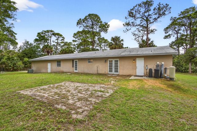 16932 Okeechobee Boulevard, The Acreage, FL 33470