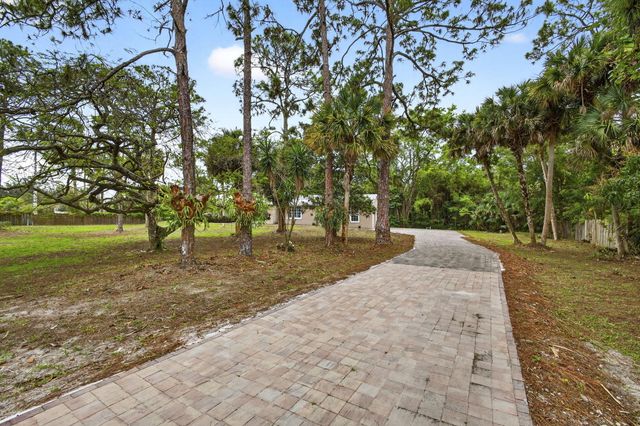 16932 Okeechobee Boulevard, The Acreage, FL 33470
