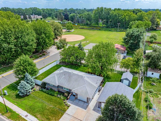 3008 29th Avenue NE, Saint Anthony, MN 55418