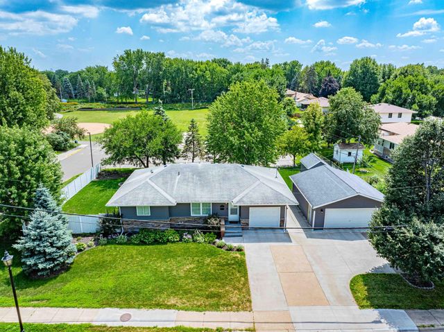 3008 29th Avenue NE, Saint Anthony, MN 55418