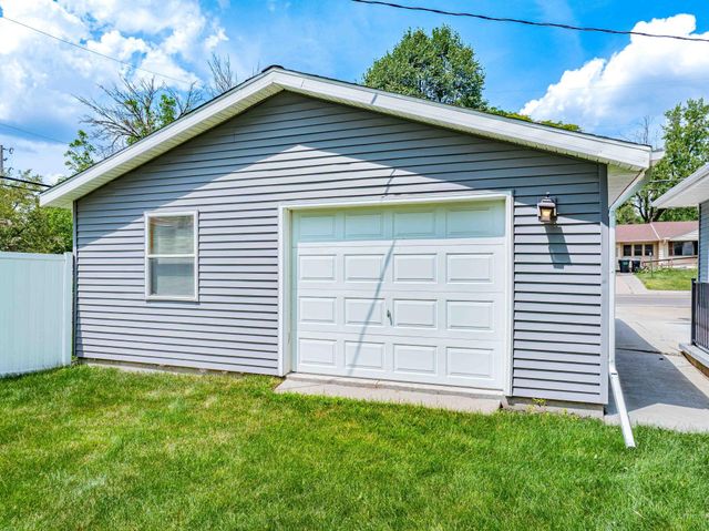 3008 29th Avenue NE, Saint Anthony, MN 55418