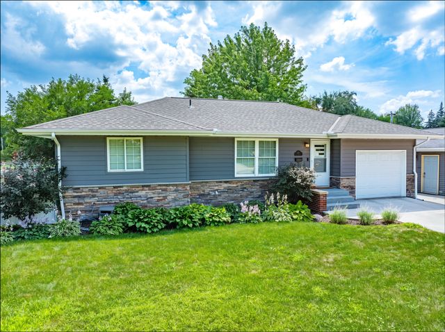 3008 29th Avenue NE, Saint Anthony, MN 55418