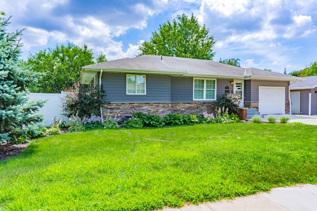 3008 29th Avenue NE, Saint Anthony, MN 55418