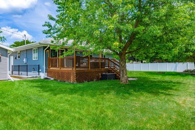3008 29th Avenue NE, Saint Anthony, MN 55418