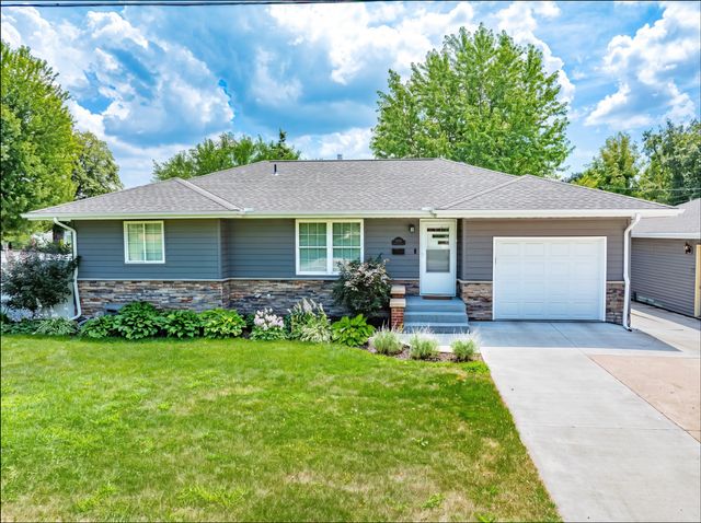 3008 29th Avenue NE, Saint Anthony, MN 55418