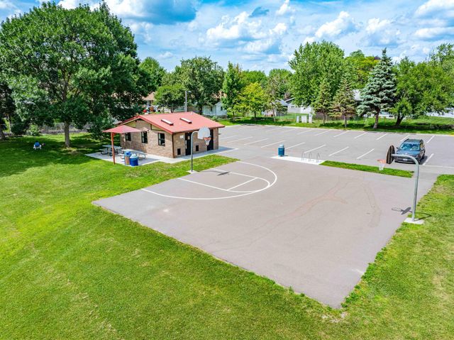 3008 29th Avenue NE, Saint Anthony, MN 55418