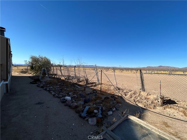 40694 Mountain View Road, Newberry Springs, CA 92365