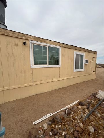 40694 Mountain View Road, Newberry Springs, CA 92365