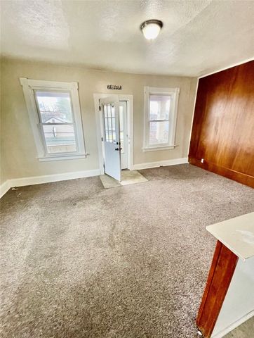 700 Market St, Darlington, PA 16115