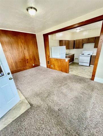700 Market St, Darlington, PA 16115