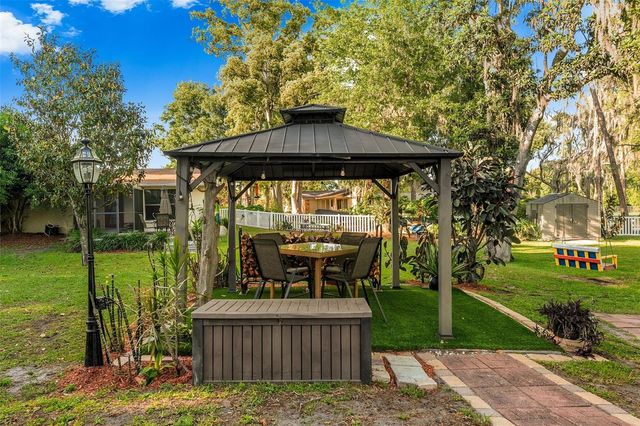 17301 ESTES ROAD, Lutz, FL 33548