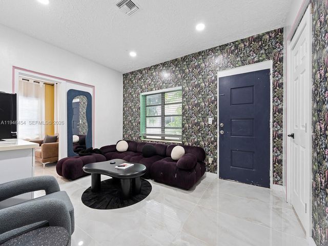 1845 SW 9th St, Miami, FL 33135