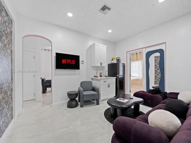 1845 SW 9th St, Miami, FL 33135