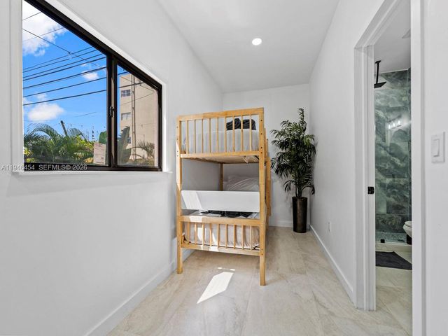 1845 SW 9th St, Miami, FL 33135