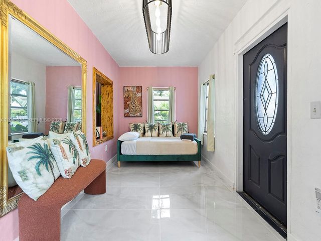 1845 SW 9th St, Miami, FL 33135