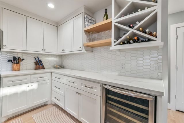 910 Algregg Street, Houston, TX 77009