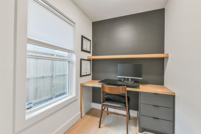 910 Algregg Street, Houston, TX 77009